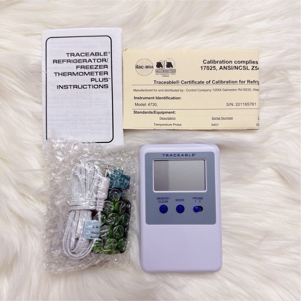 Traceable Model 4730 Refrigerator Freezer Thermometer for Laboratory Medical Use